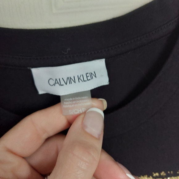 Tshirt dress. Like new. - Picture 4 of 4